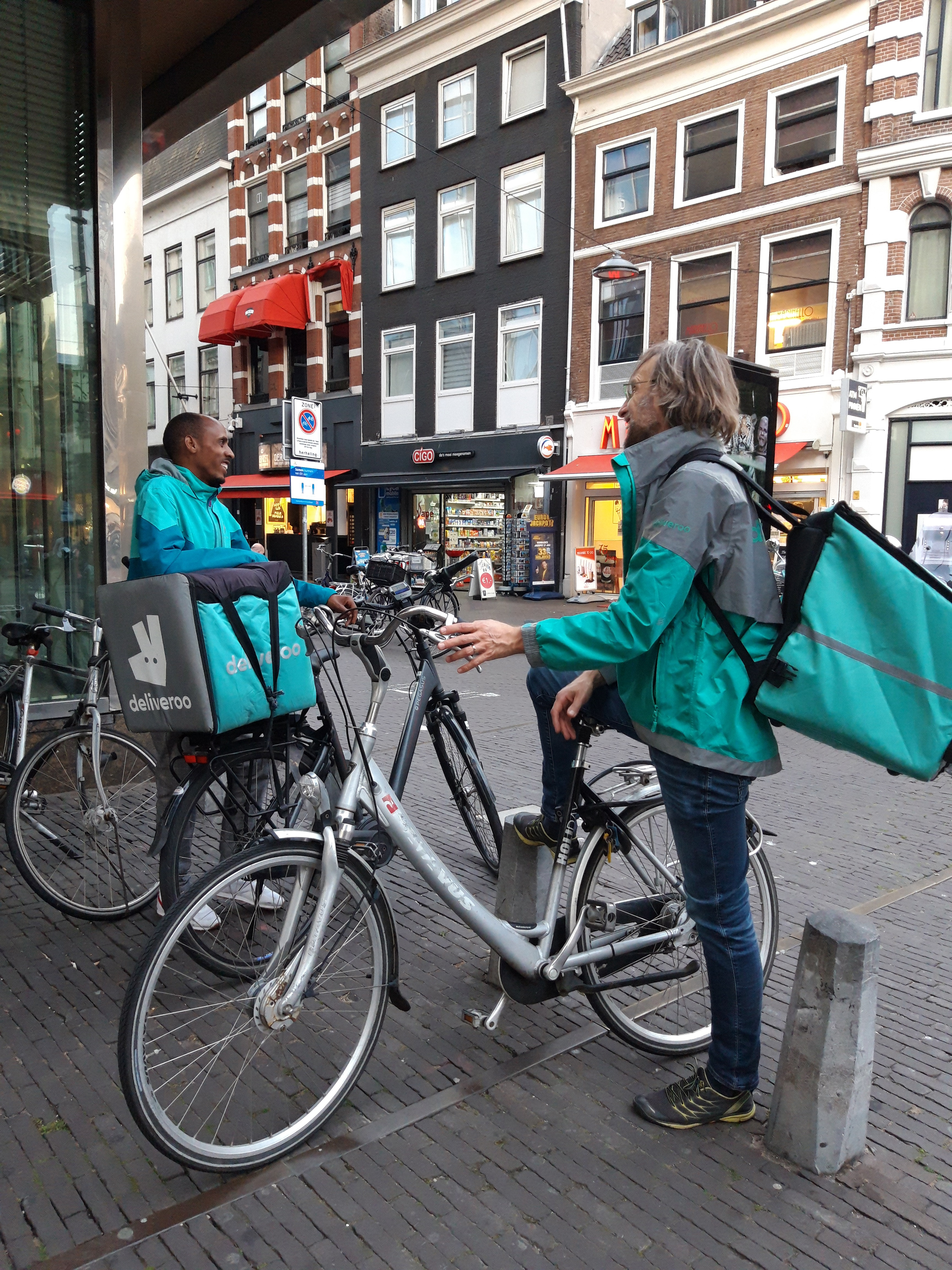 deliveroo_bike_couriers